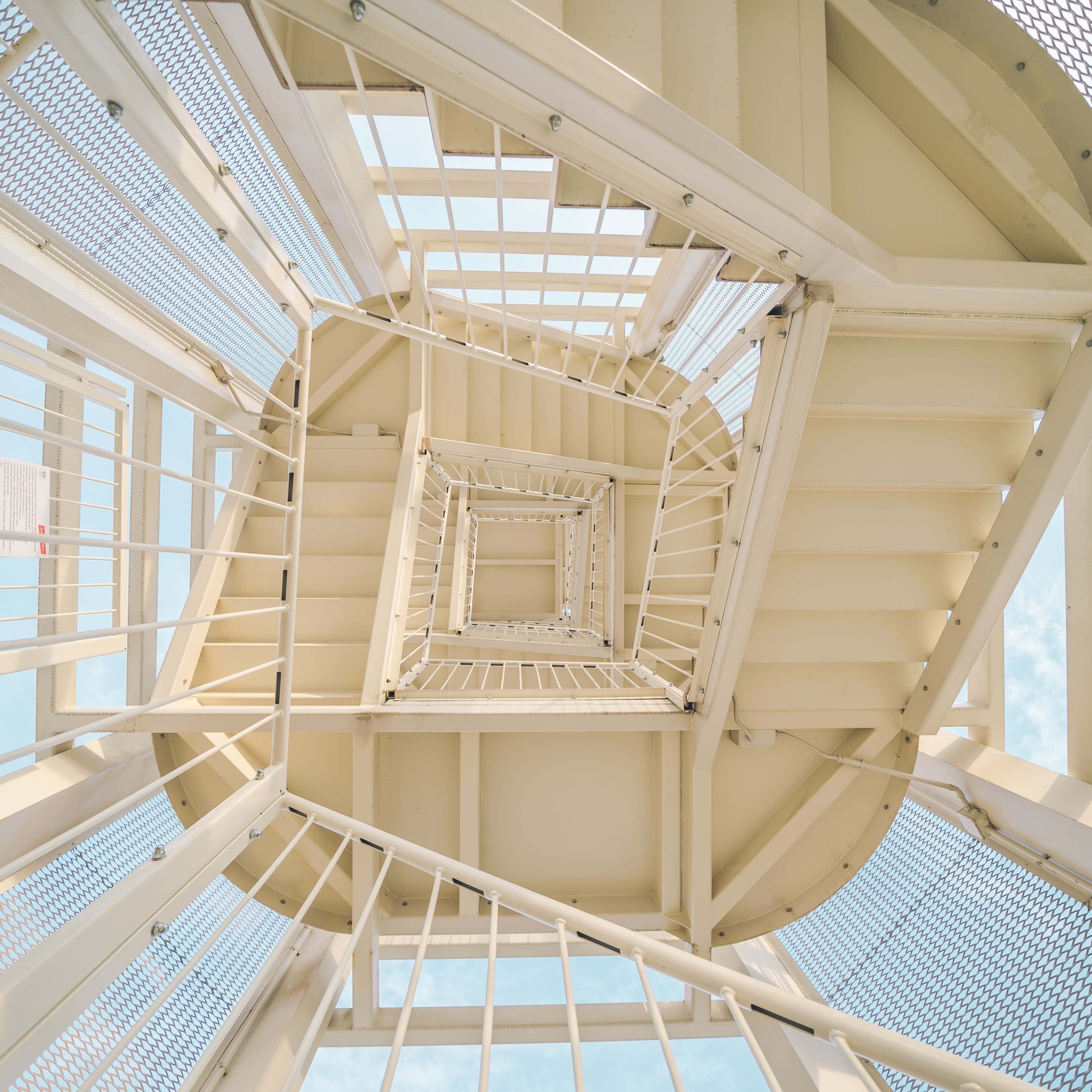 Helical staircase architecture